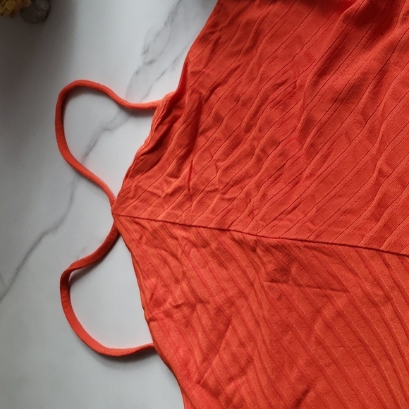 Daily Ritual Women's Wide Rib Cropped T-Strap Cami Top in Rust Orange Size XXL - Picture 4 of 10